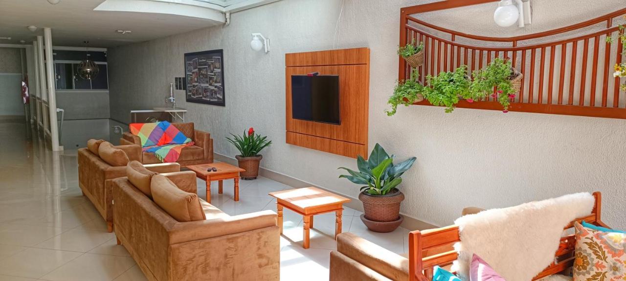 Hotel Pousada Família de Nazaré Cachoeira Paulista Exterior foto